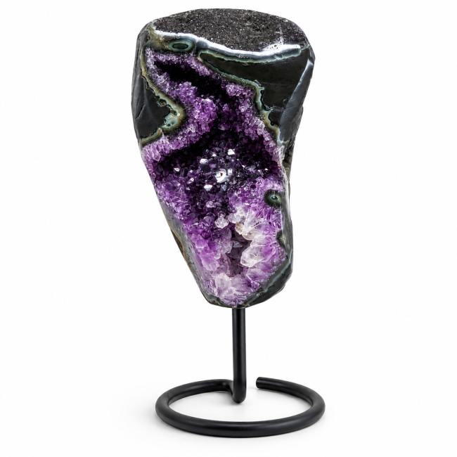 Geodo de ametista brasileira A sobre base, 5,5 kg