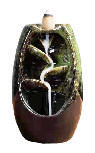 Incensário em cerâmica com folhas verdes em cascata 13cm