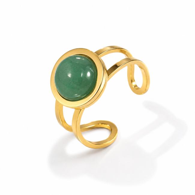 Anel redondo em aço inoxidável banhado a ouro com aventurina verde.