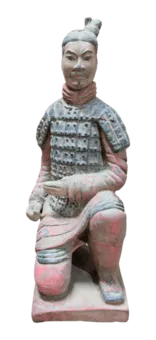 Estátua antiga colorida de arqueiro ajoelhado em terracota 22 cm