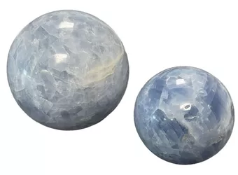 3 Esferas Calcita azul polida 1.864k