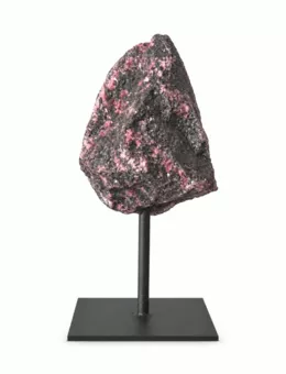 Rodonita A Bruta em Suporte de Metal Preto 17-20 cm 700-1200 g