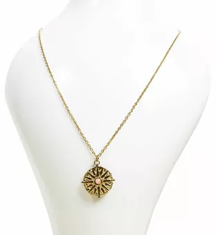 Colar em Aço Inoxidável Dourado Sol com Quartzo Rosa A