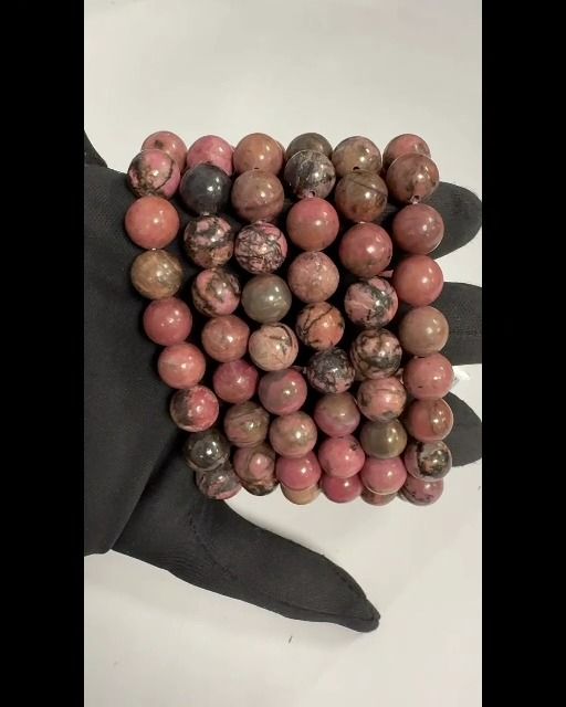 Pulseira de rodonite com contas de 10 mm