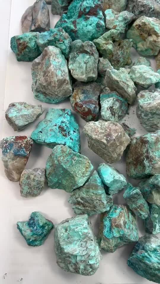 Shattuckite em bruto 250g