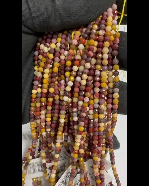 Mokaite Contas AA facetadas 3mm em arame 40cm